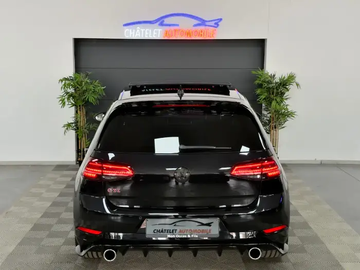 Volkswagen Golf GTI foto 10