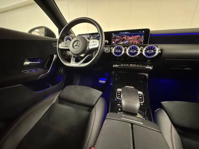 Mercedes-Benz CLA 35 AMG, photo 11