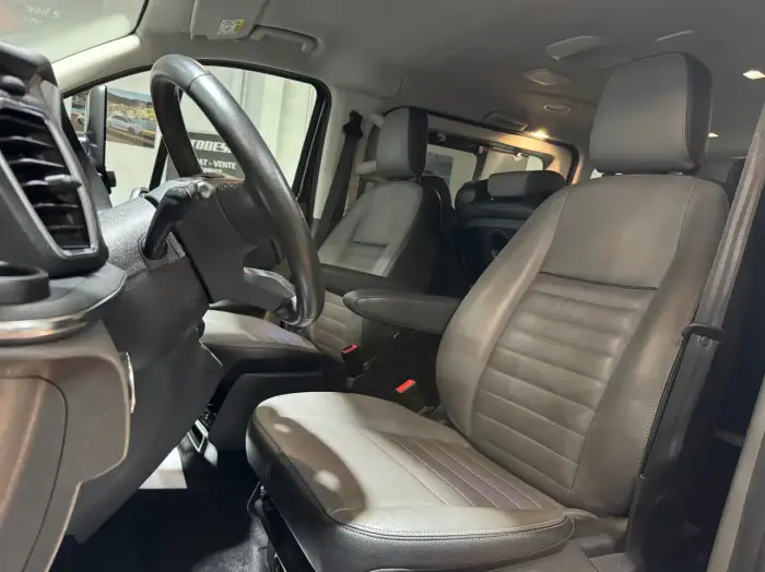 Ford Tourneo Custom, photo 5