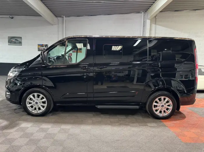 Ford Tourneo Custom, photo 11