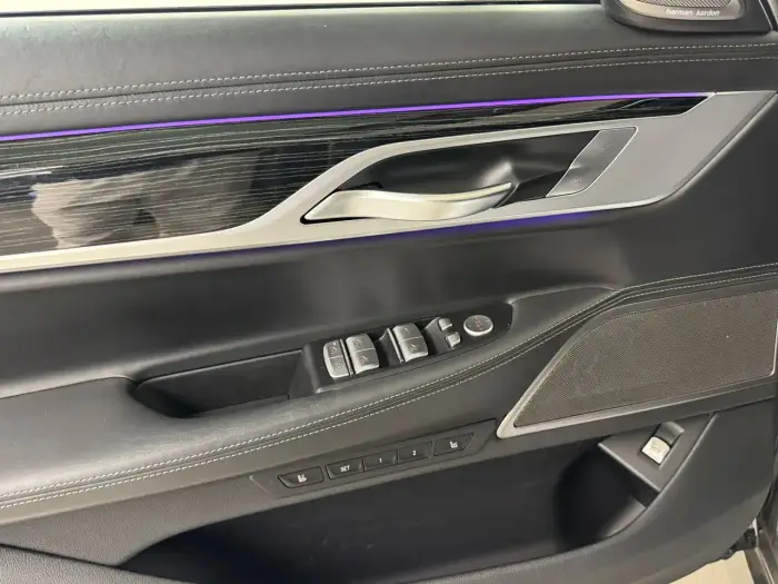 BMW 745, photo 24