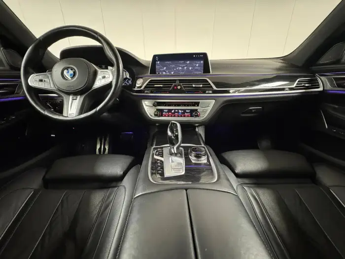 BMW 745, photo 9