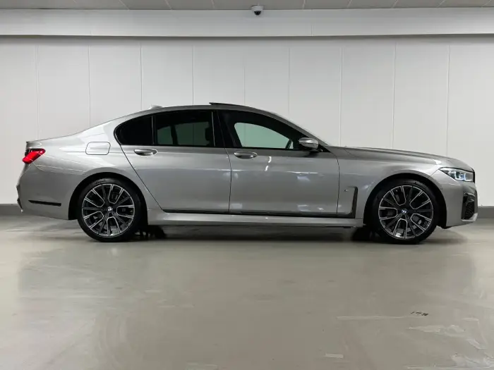 BMW 745, photo 4