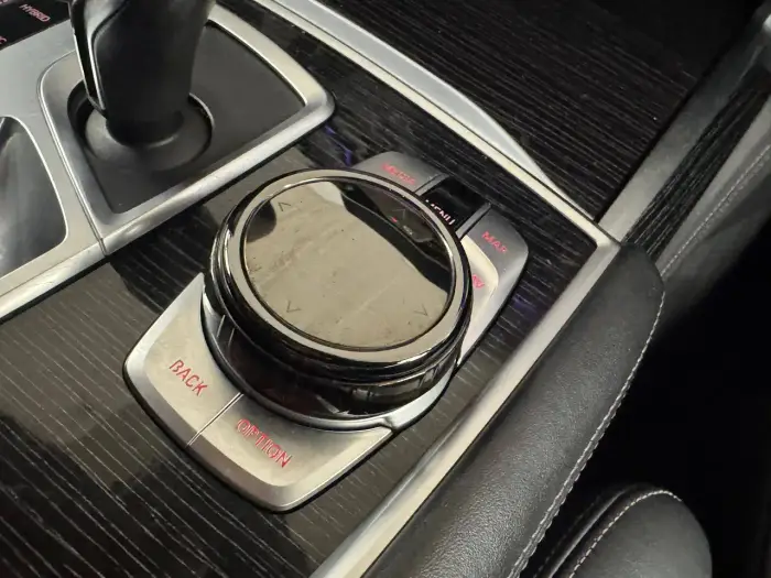 BMW 745, photo 23