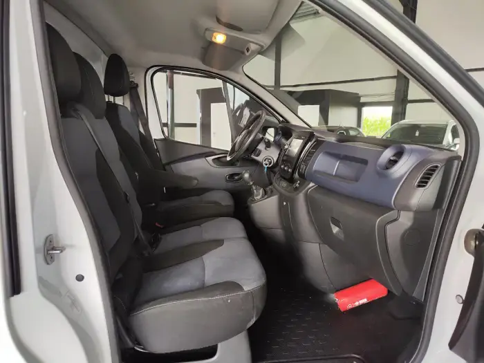 Opel Vivaro, photo 12