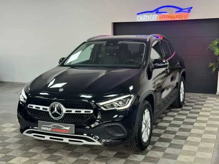 Mercedes-Benz GLA 200 foto 3