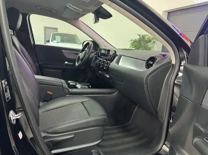 Mercedes-Benz GLA 200 foto 22