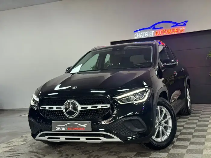 Mercedes-Benz GLA 200 foto 1