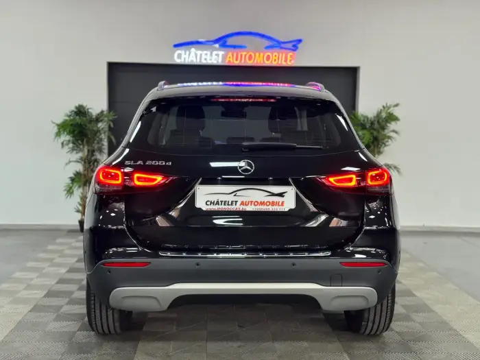 Mercedes-Benz GLA 200 foto 9