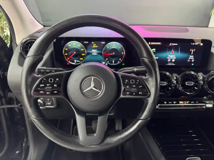 Mercedes-Benz GLA 200 foto 15