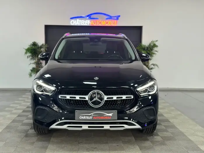 Mercedes-Benz GLA 200 foto 2