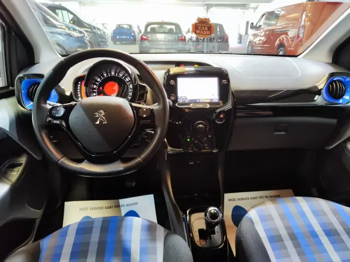 Peugeot 108, photo 8
