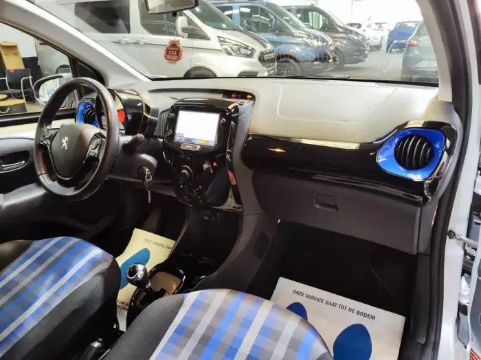 Peugeot 108, photo 9