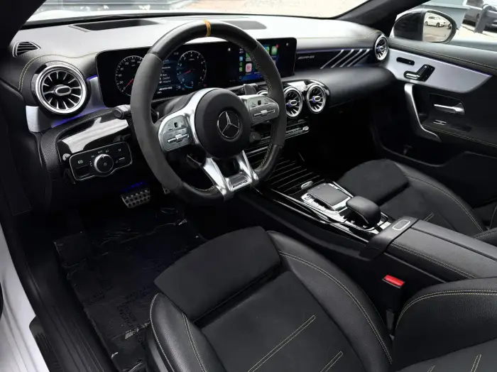 Mercedes-Benz CLA 45 AMG, photo 11