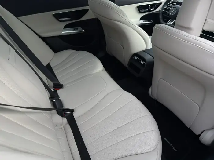 Mercedes-Benz E 200, photo 15