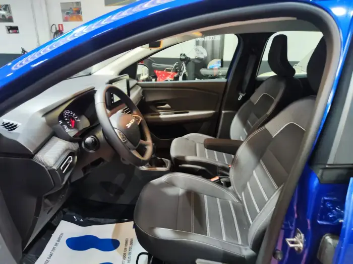 Dacia Sandero, photo 10
