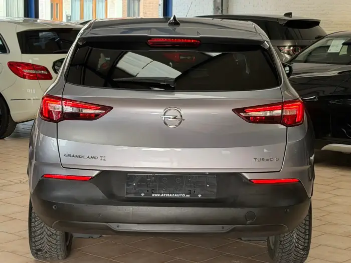 Opel Grandland X photo 12