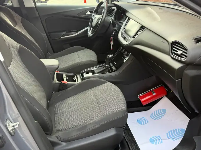 Opel Grandland X photo 22