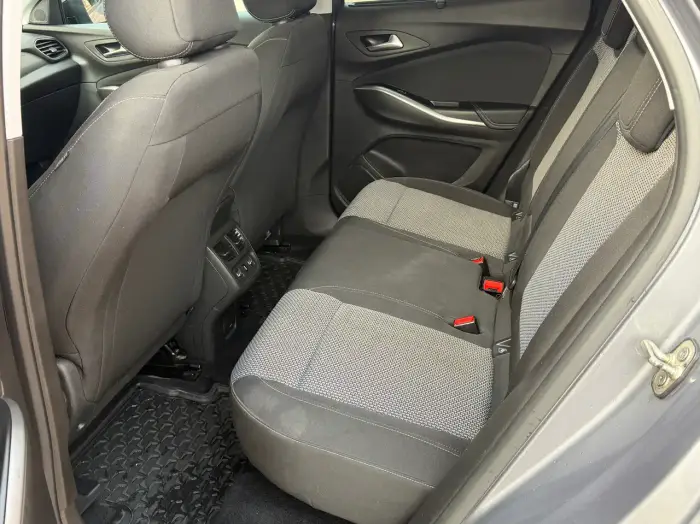 Opel Grandland X photo 21