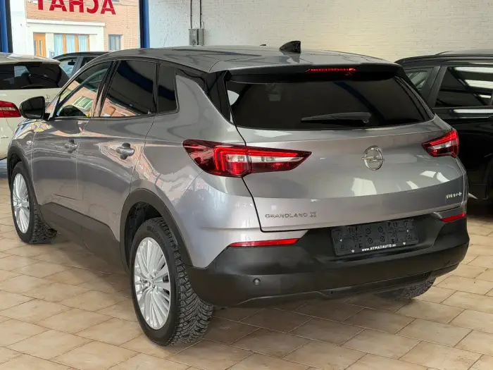 Opel Grandland X photo 6