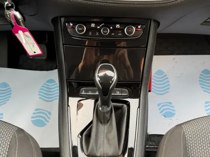 Opel Grandland X photo 18
