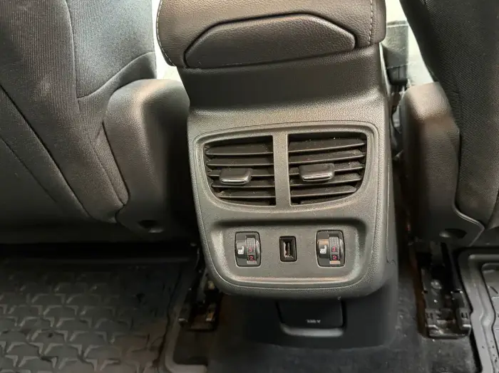Opel Grandland X photo 17