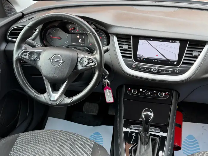 Opel Grandland X photo 14