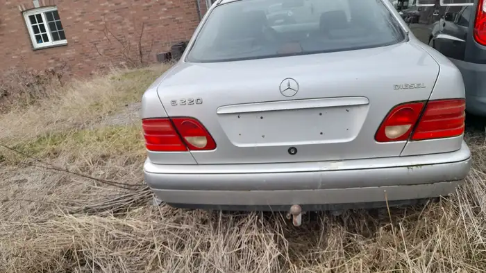 E 220