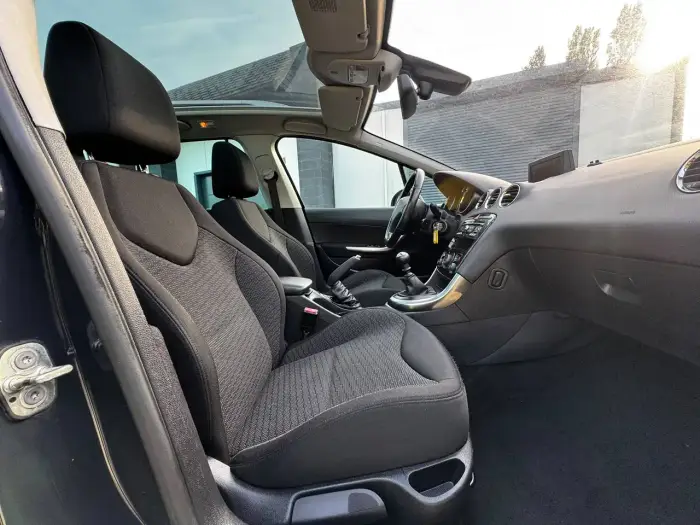 Peugeot 308, photo 22