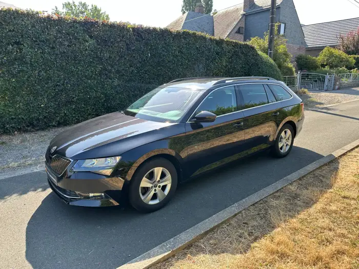 Skoda Superb, photo 2