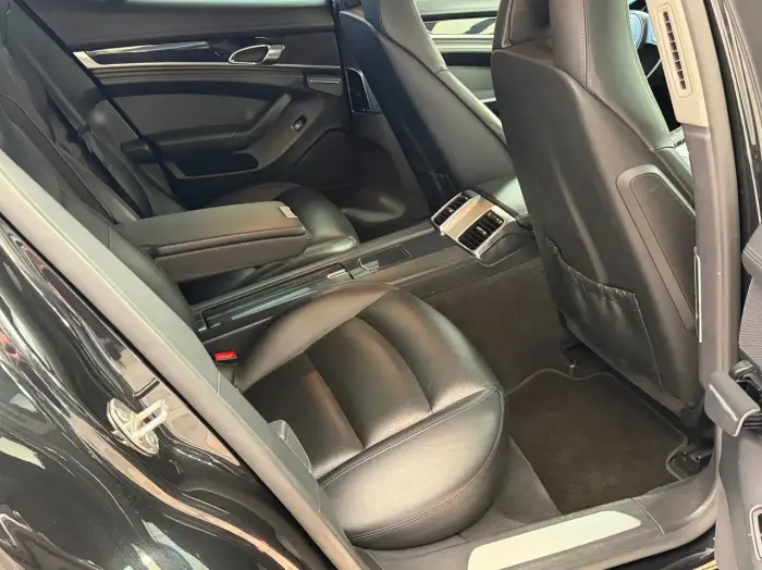 Porsche Panamera foto 21