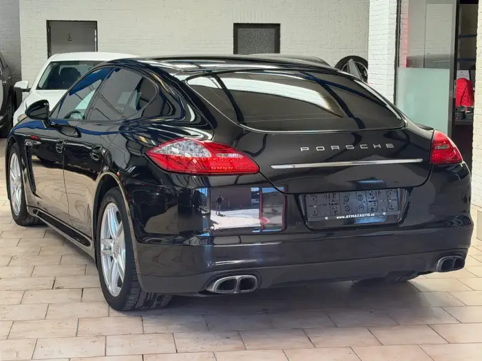 Porsche Panamera foto 7