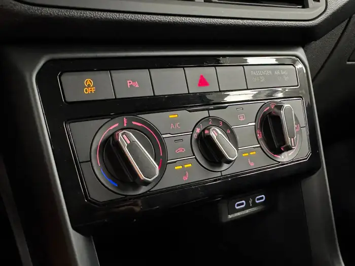Volkswagen T-Cross, photo 19