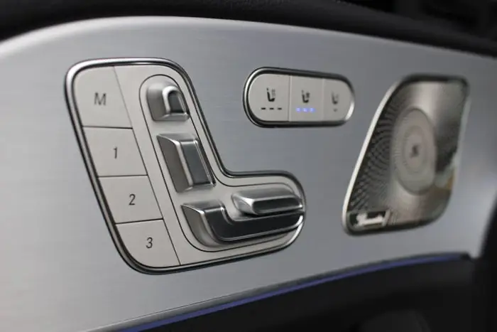Mercedes-Benz GLC 300 foto 9