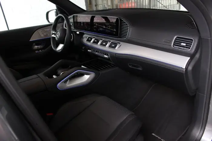 Mercedes-Benz GLC 300 foto 6
