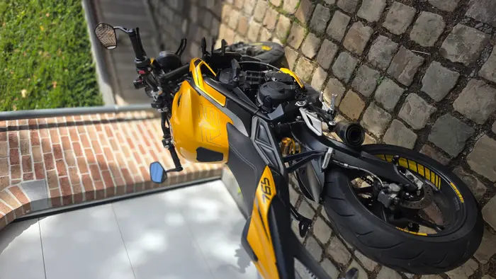 Triumph Street Triple RS, photo 4
