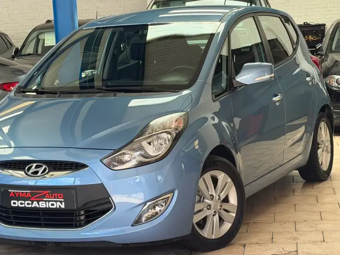 Hyundai iX20 photo 8