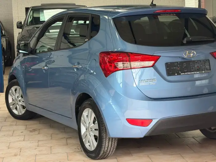 Hyundai iX20 photo 5