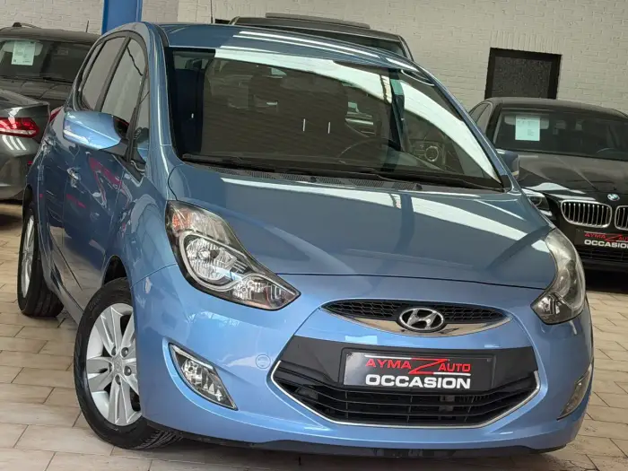 Hyundai iX20 photo 1