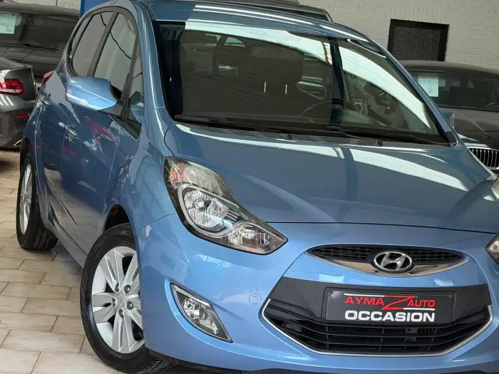 Hyundai iX20 photo 2