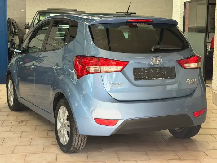 Hyundai iX20 photo 6
