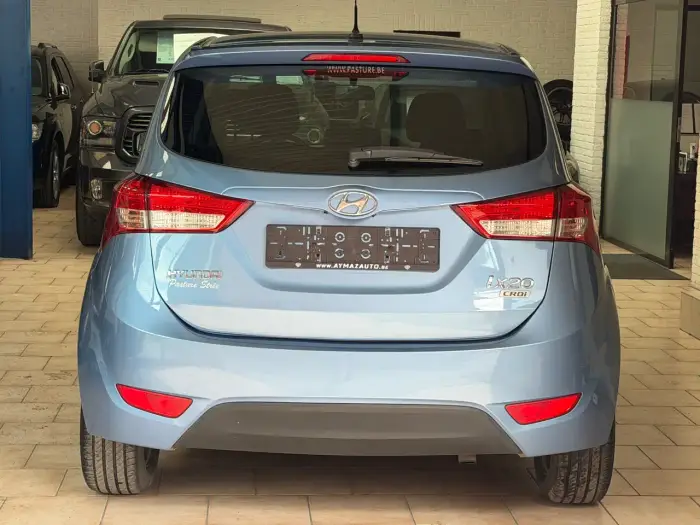 Hyundai iX20 photo 12