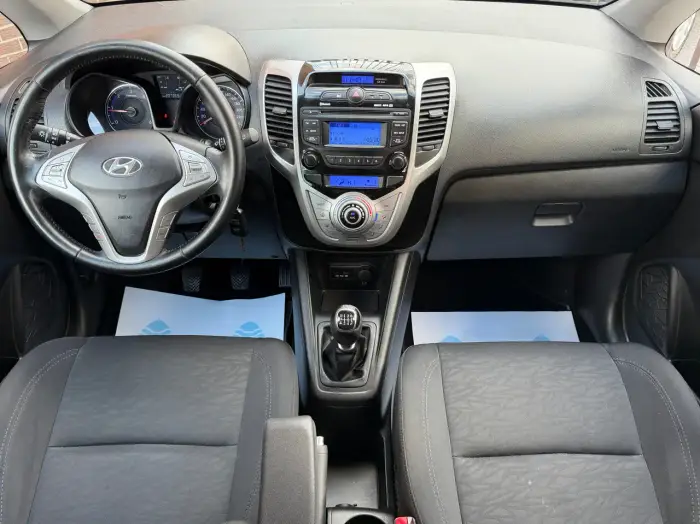 Hyundai iX20 photo 13