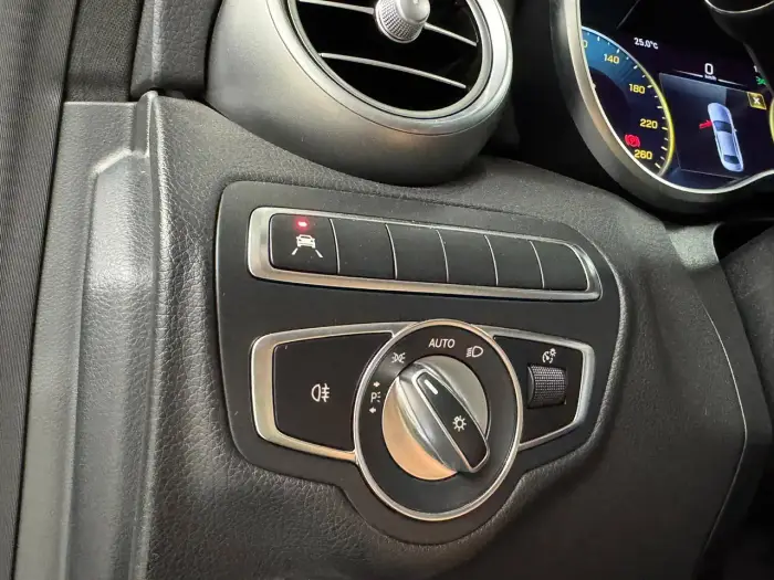 Mercedes-Benz C 200, photo 13