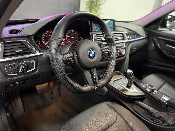 BMW 320 photo 19